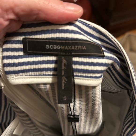 NWT Bcbgmaxazria Shorts Dress Shorts Color Blue/White - Picture 4 of 6